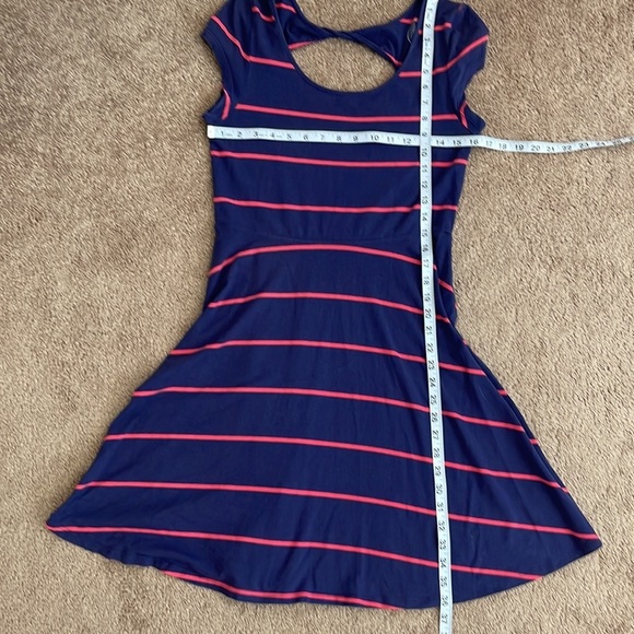 Short Sleeve Striped Dress by So. Size Large - Picture 7 of 8